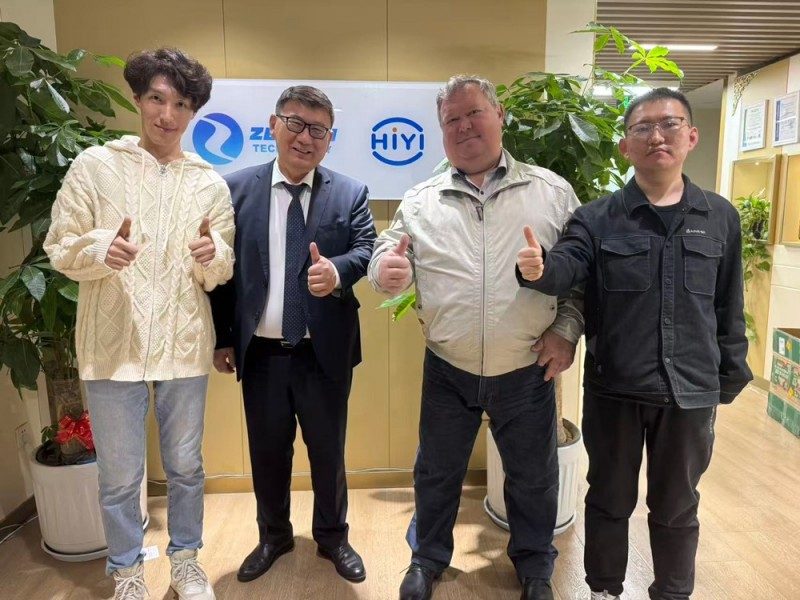 Expandându-se pe piața din Asia Centrală, clienții din Kazahstan au vizitat tehnologia Zetron pentru a explora un nou viitor pentru siguranța gazelor