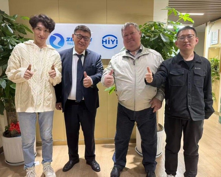 Expandându-se pe piața din Asia Centrală, clienții din Kazahstan au vizitat tehnologia Zetron pentru a explora un nou viitor pentru siguranța gazelor